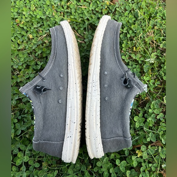 Hey Dude Men’s Wally Stretch Black & Grey Comfy Western Slip on Shoes Size 11 - Picture 7 of 10